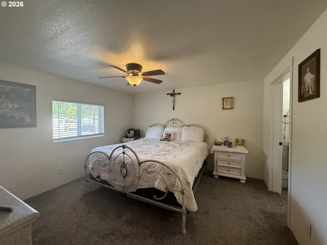 Primary Bedroom-Walk-In Closet