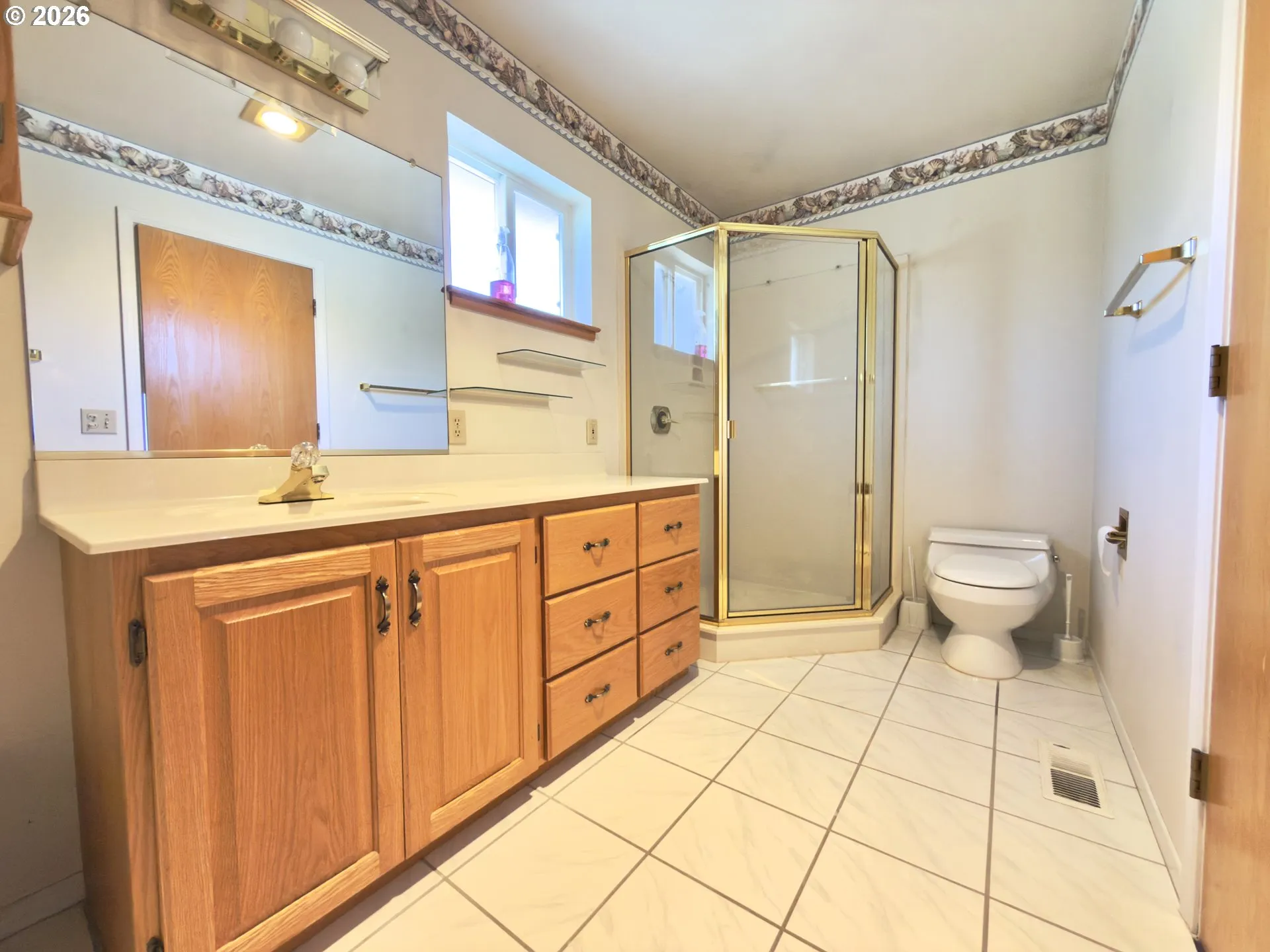 Bathroom-Walk in Shower