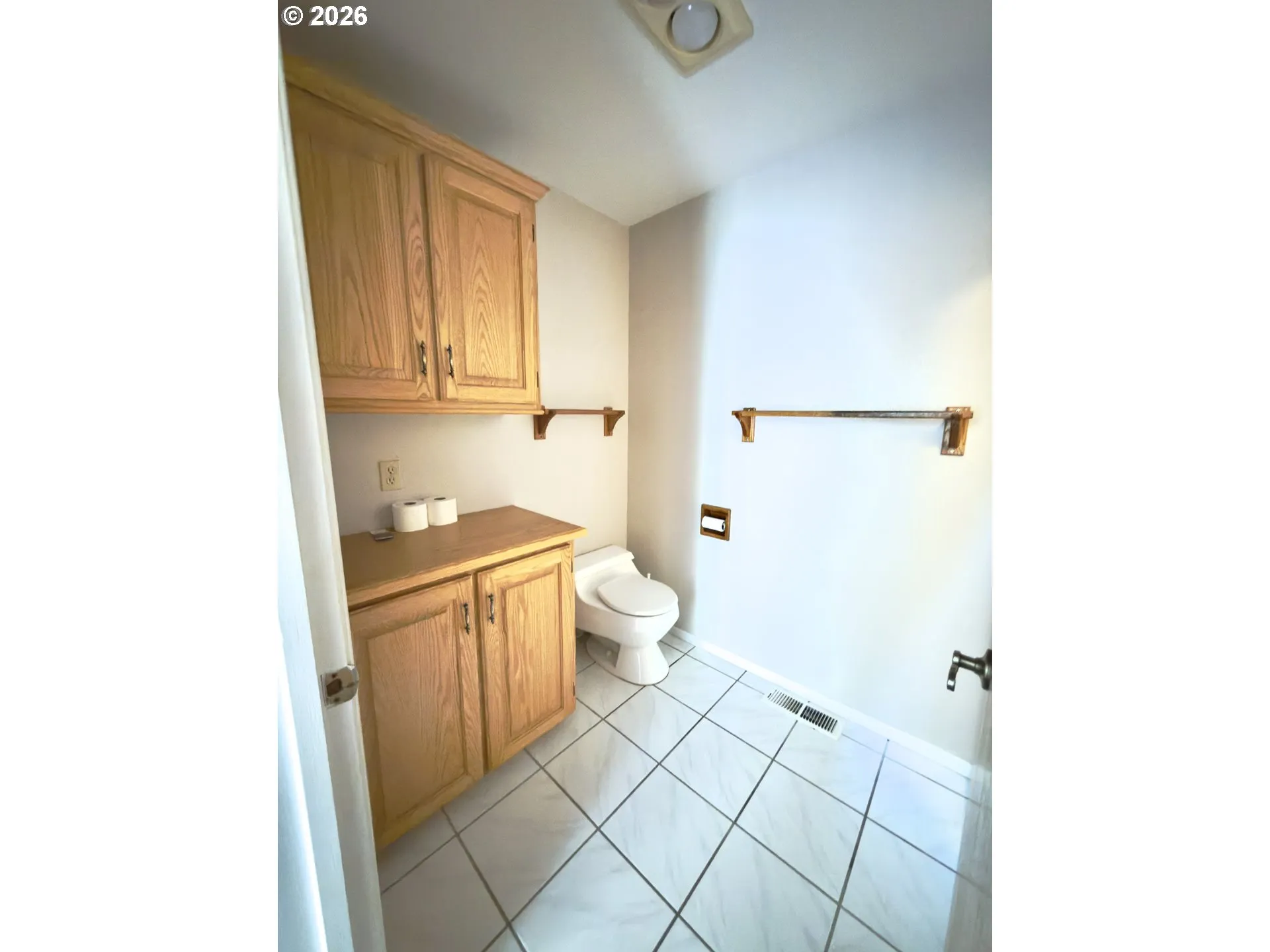 Primary Bedroom-Attached Bathroom