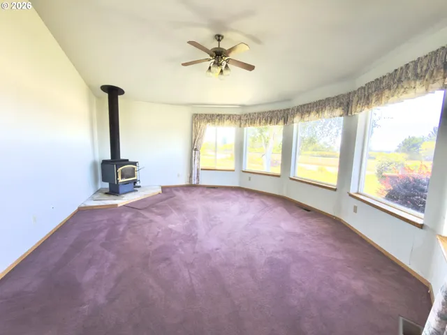 Living Room-Ceiling Fan