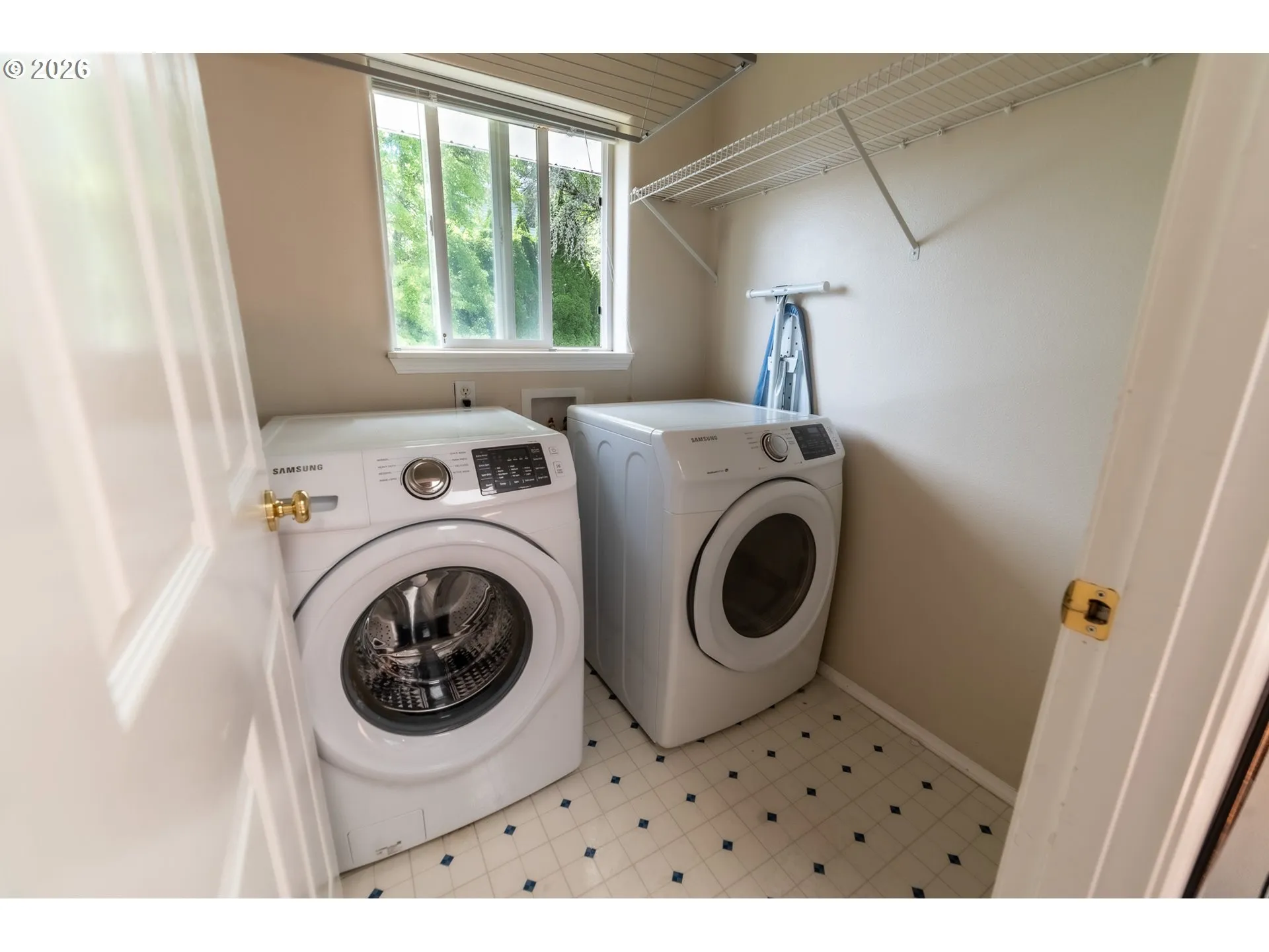 Laundry-Upper