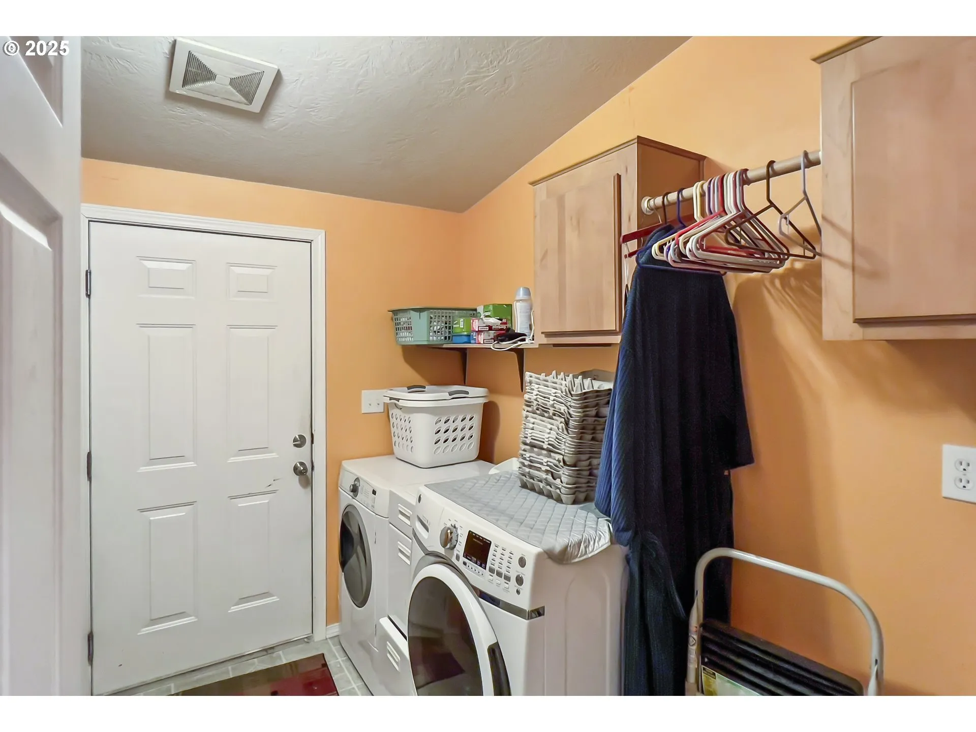 Laundry-Garage