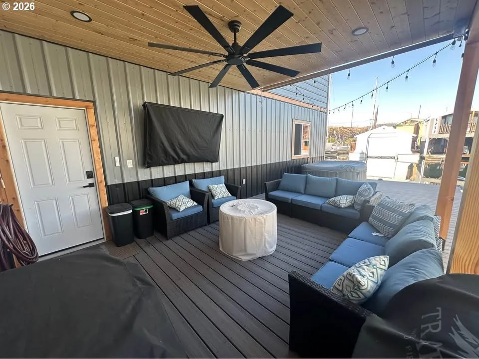 Deck-Main