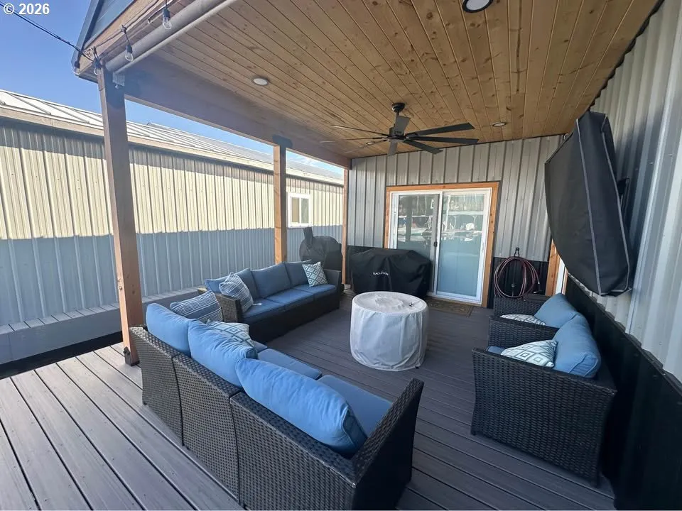 Deck-Main