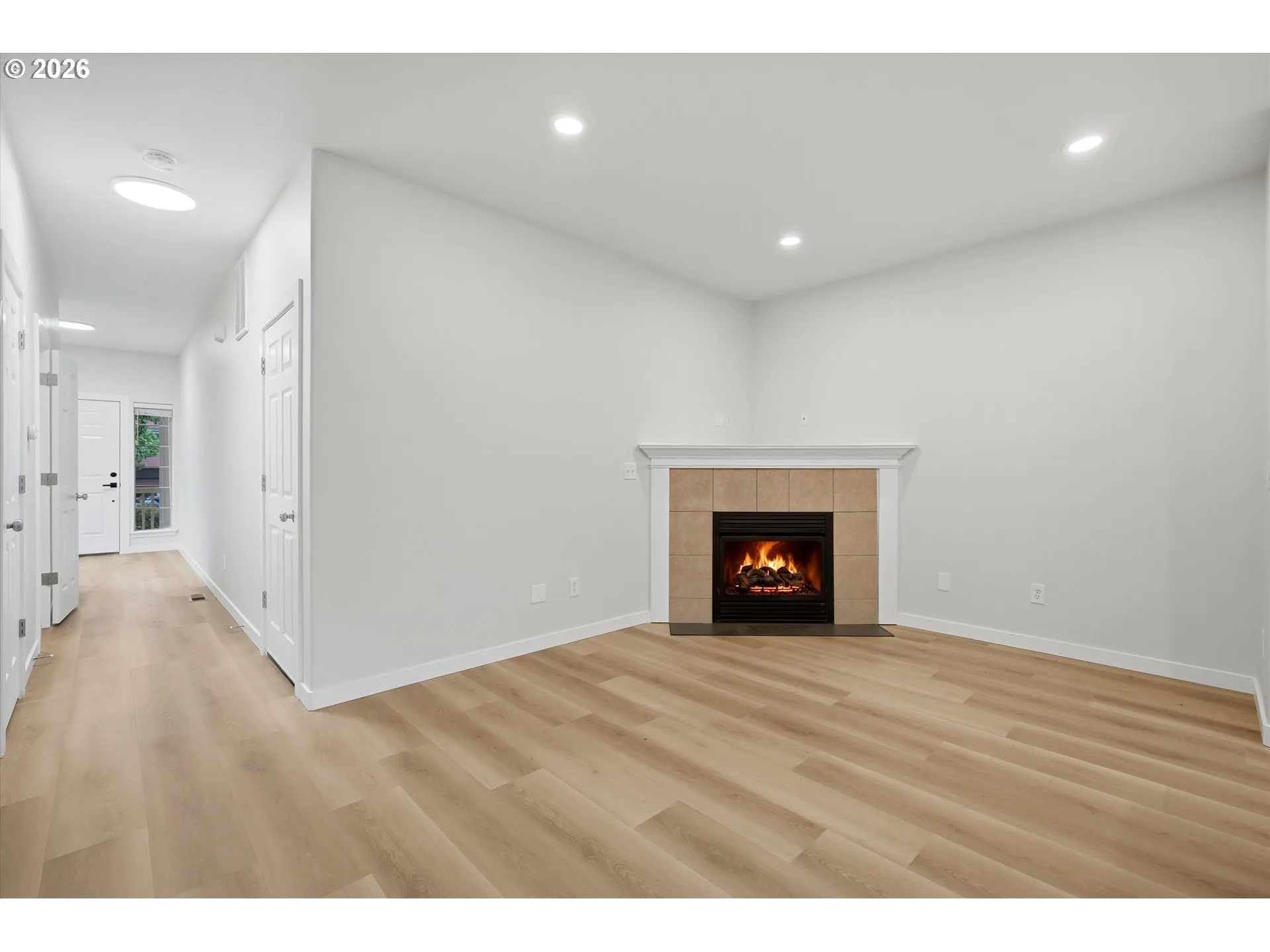Living Room-Fireplace