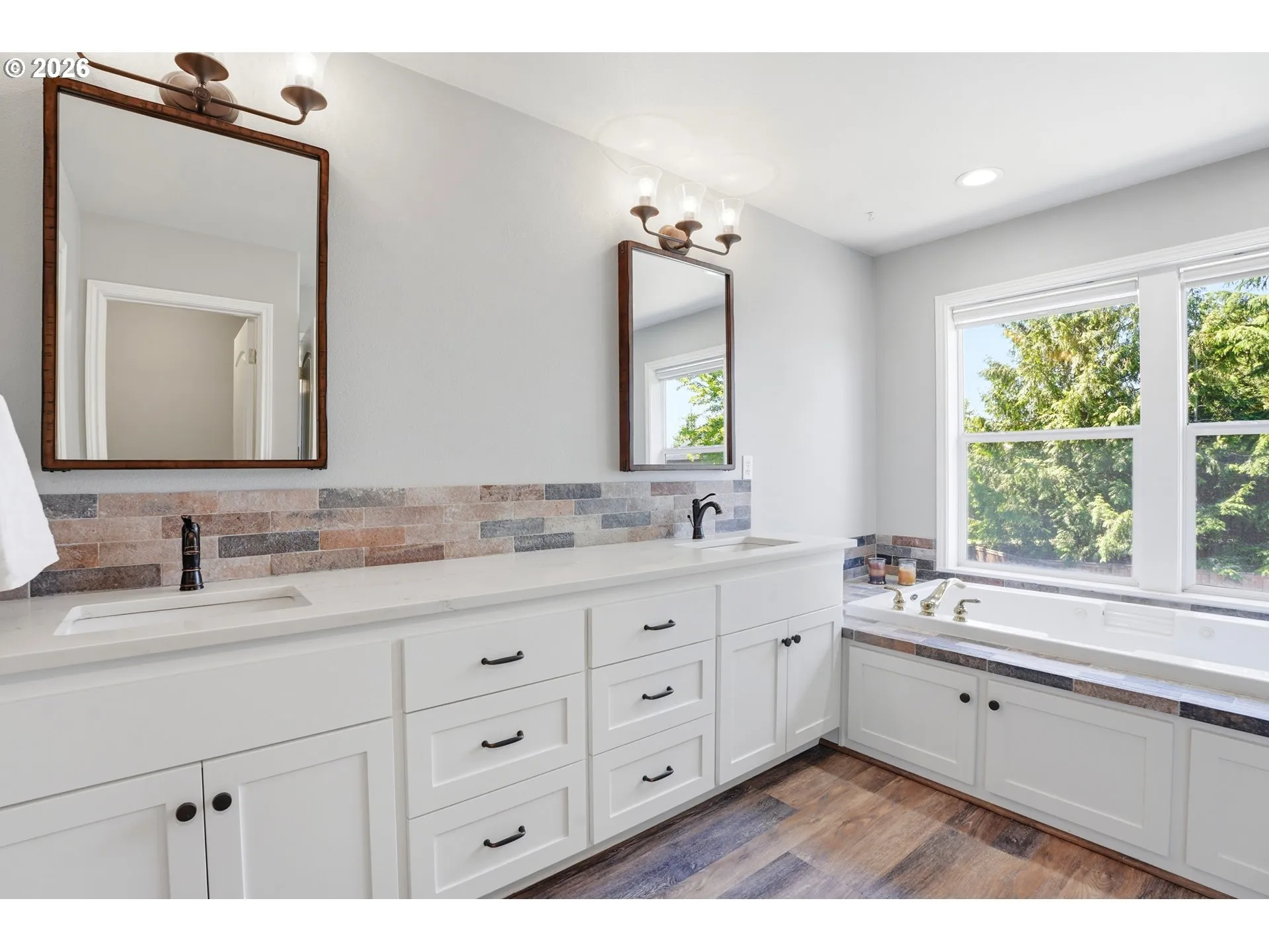 Owner's Suite Bathroom-Garden Tub