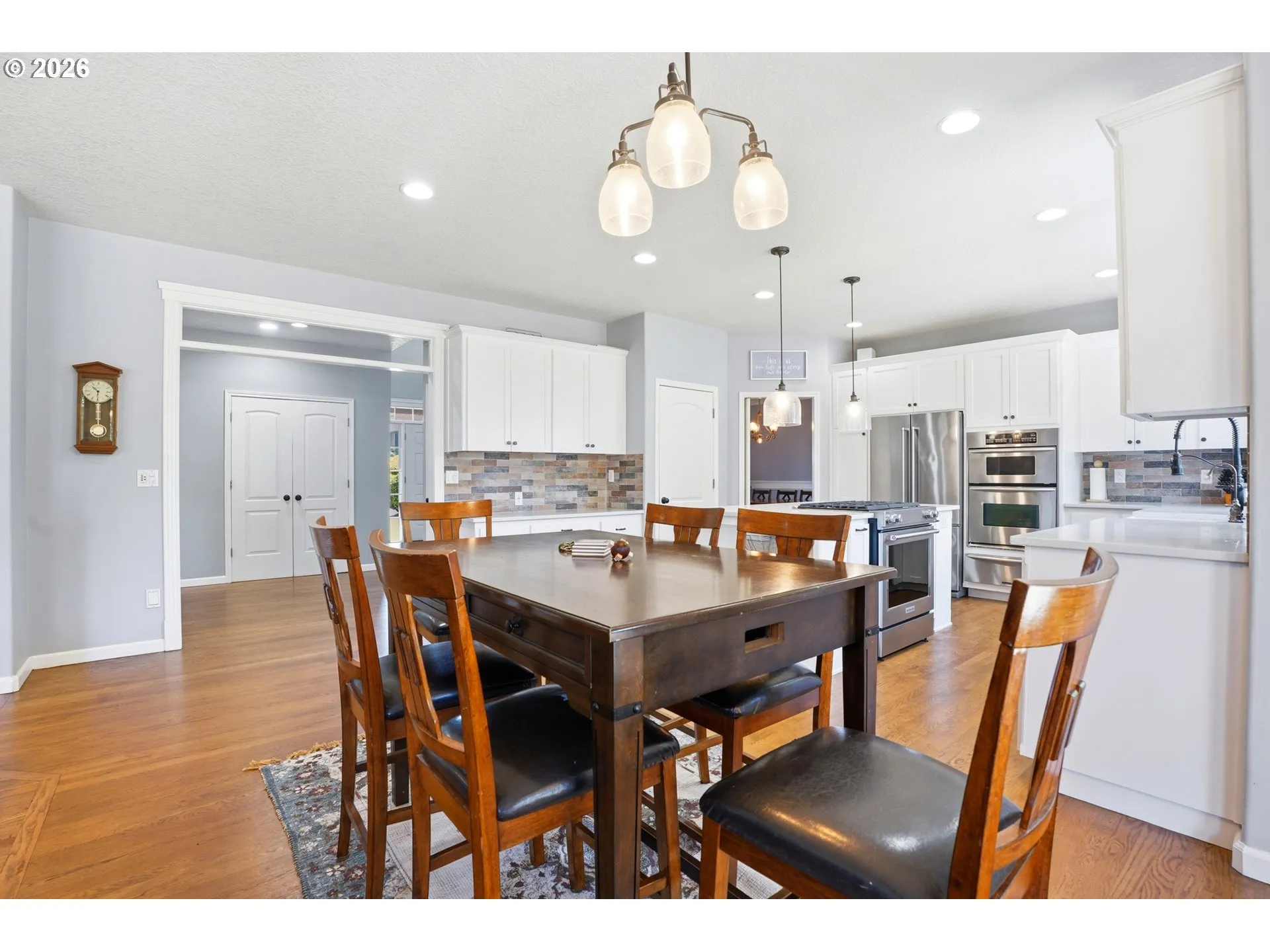 Kitchen-Eating Area