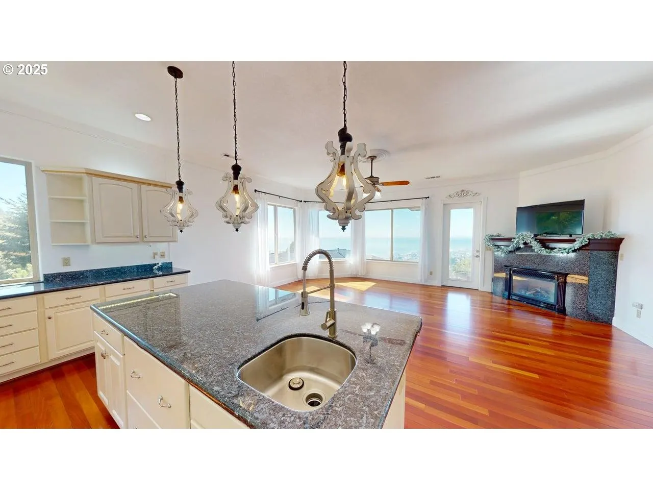 Kitchen-Island