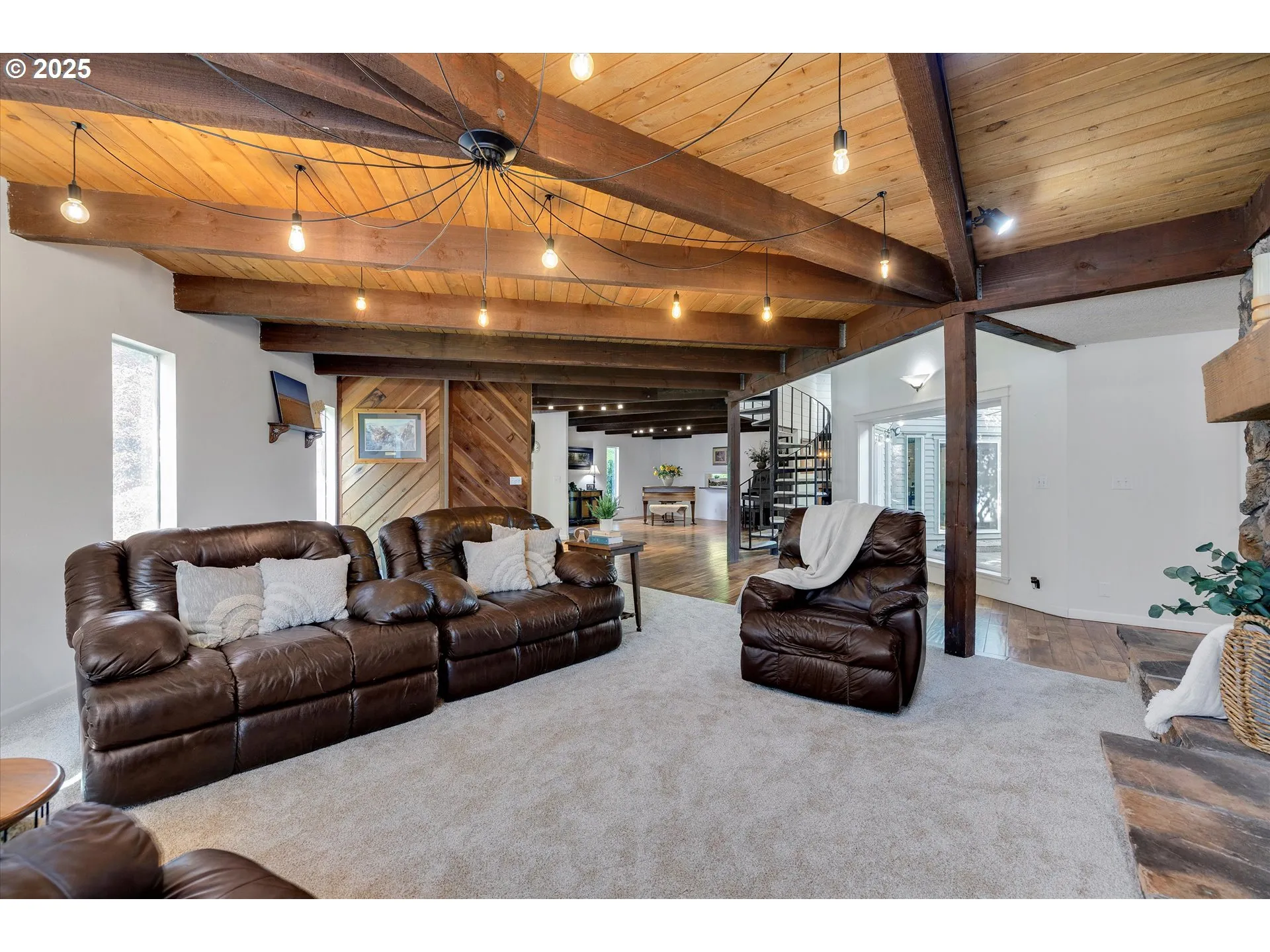 Living Room/Dining Room
