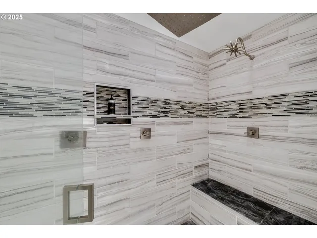 Owner's Suite Bathroom