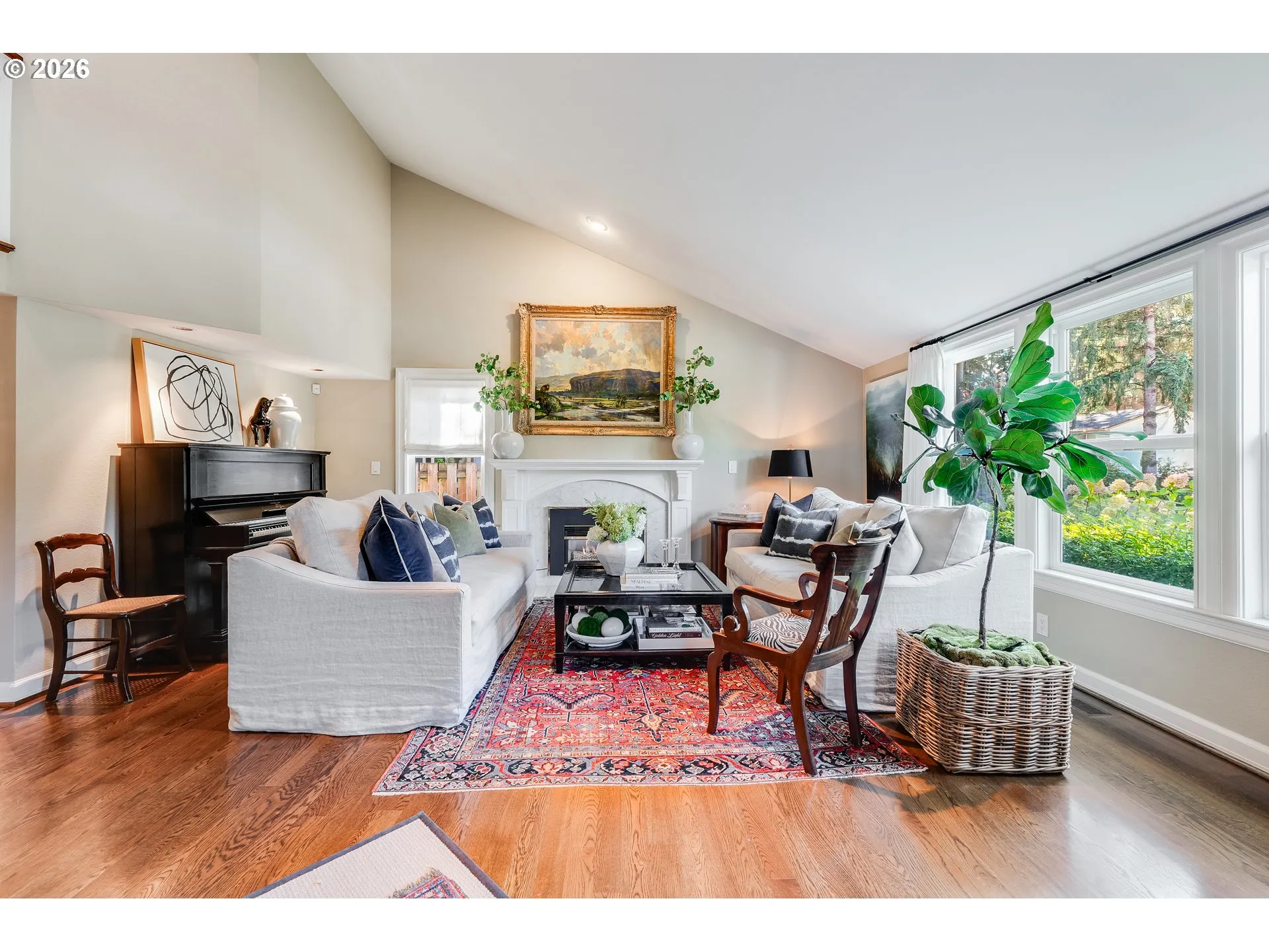 Living Room-Vaulted Ceilings