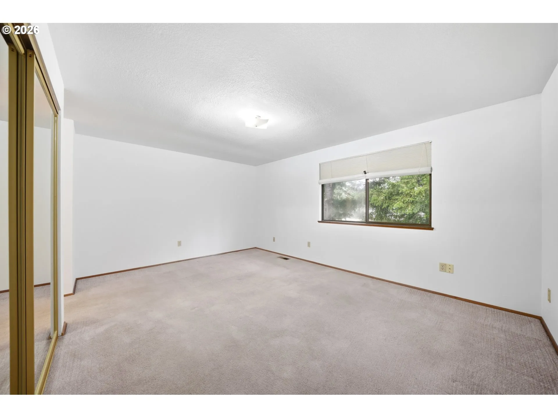 Bedroom, Primary-Upper