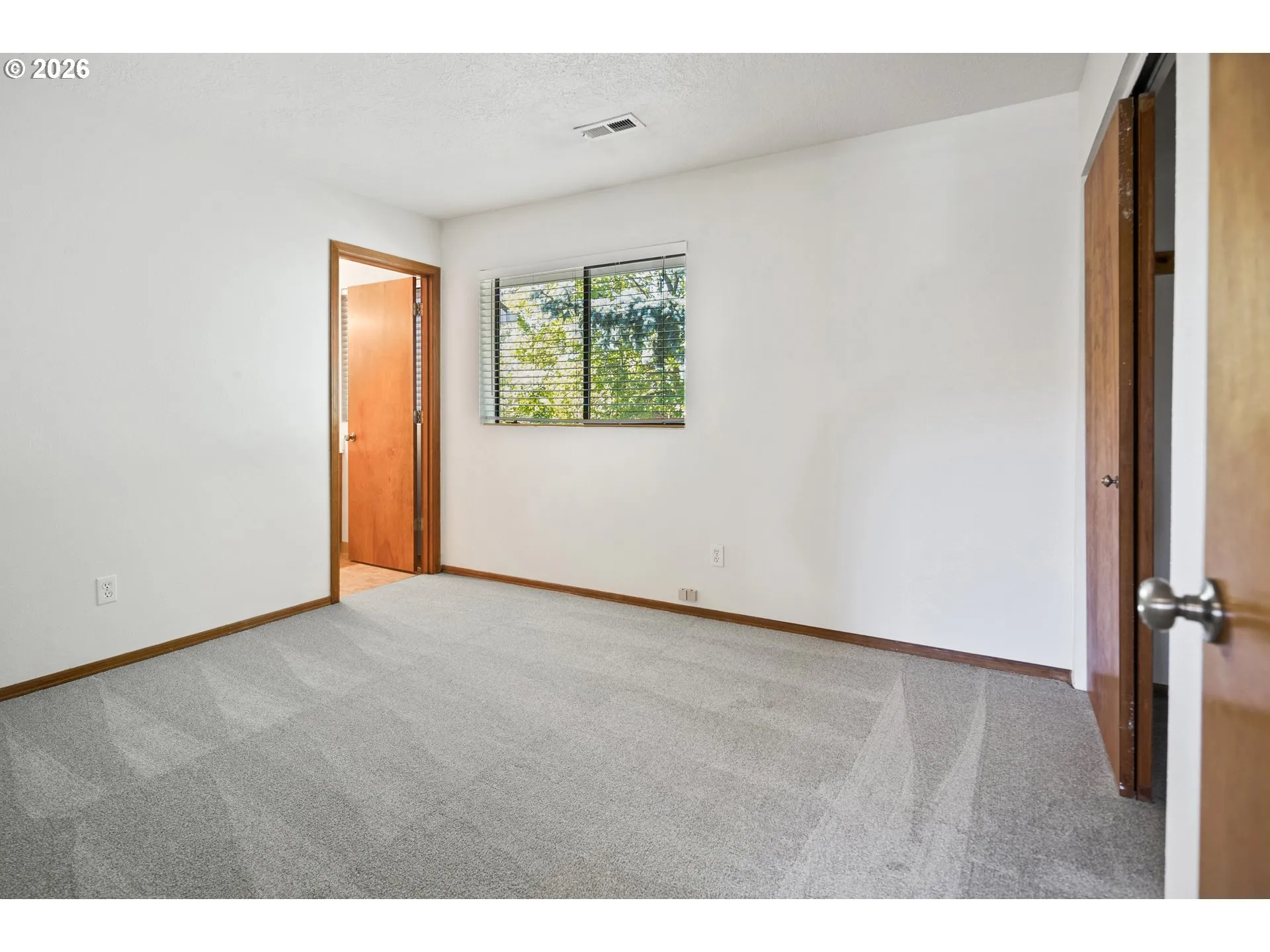 Bedroom, Primary