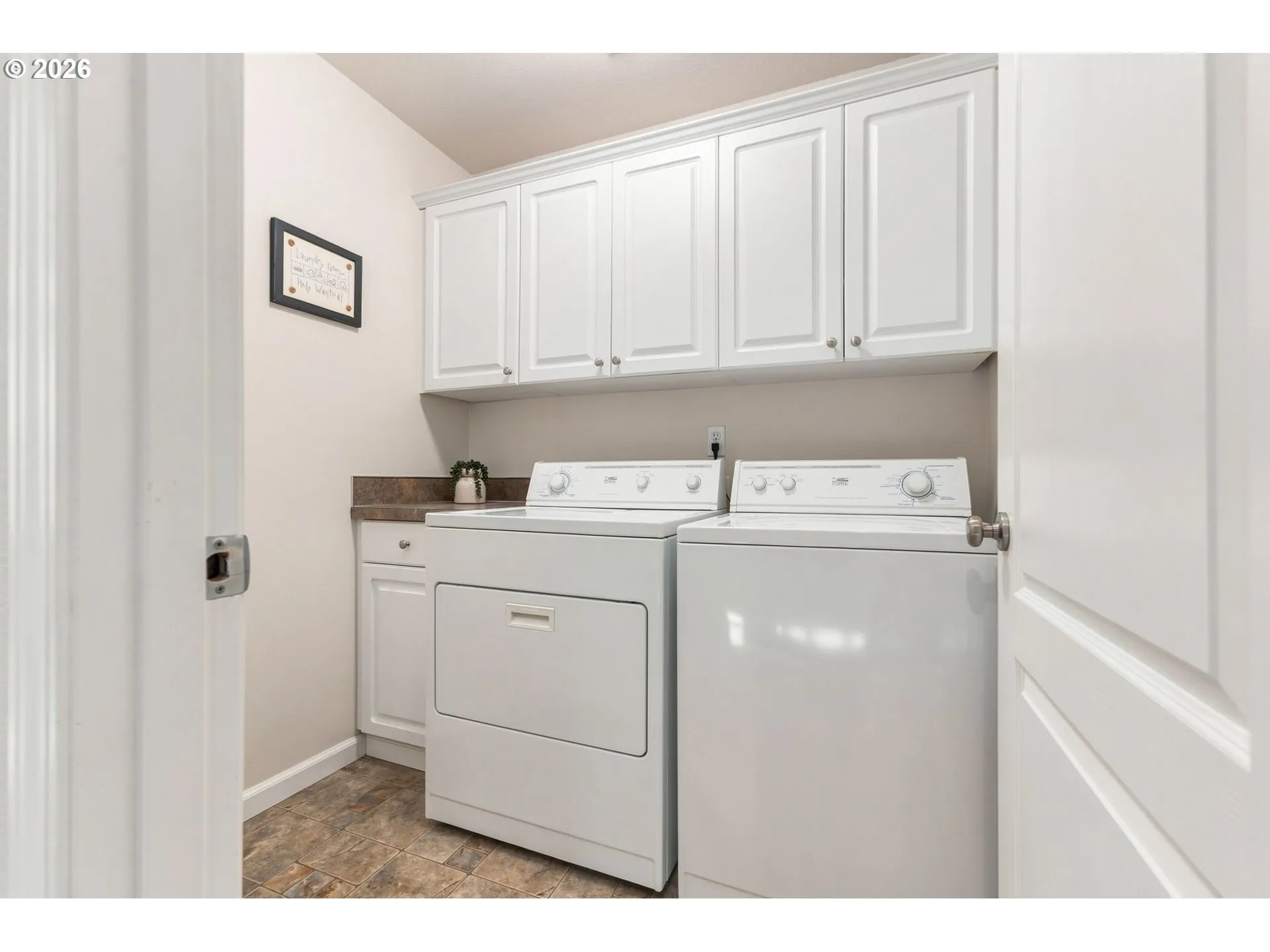 Laundry-Upper