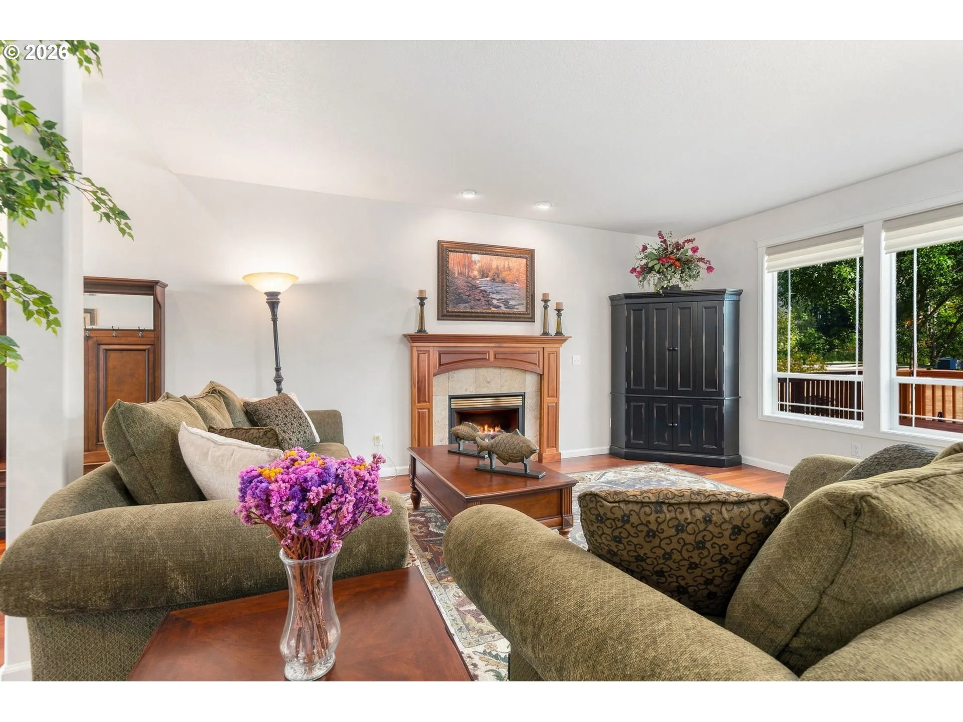 Living Room-Fireplace