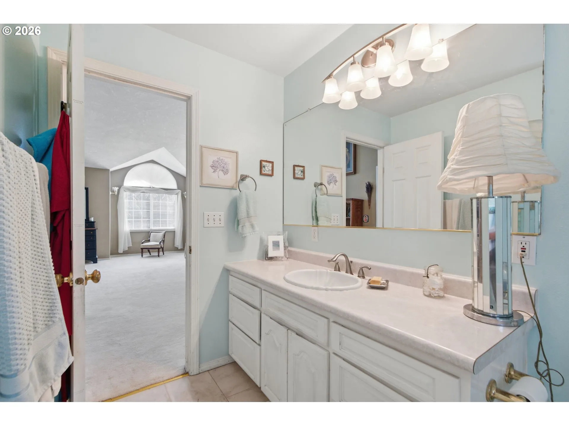 Primary Bedroom-Attached Bathroom