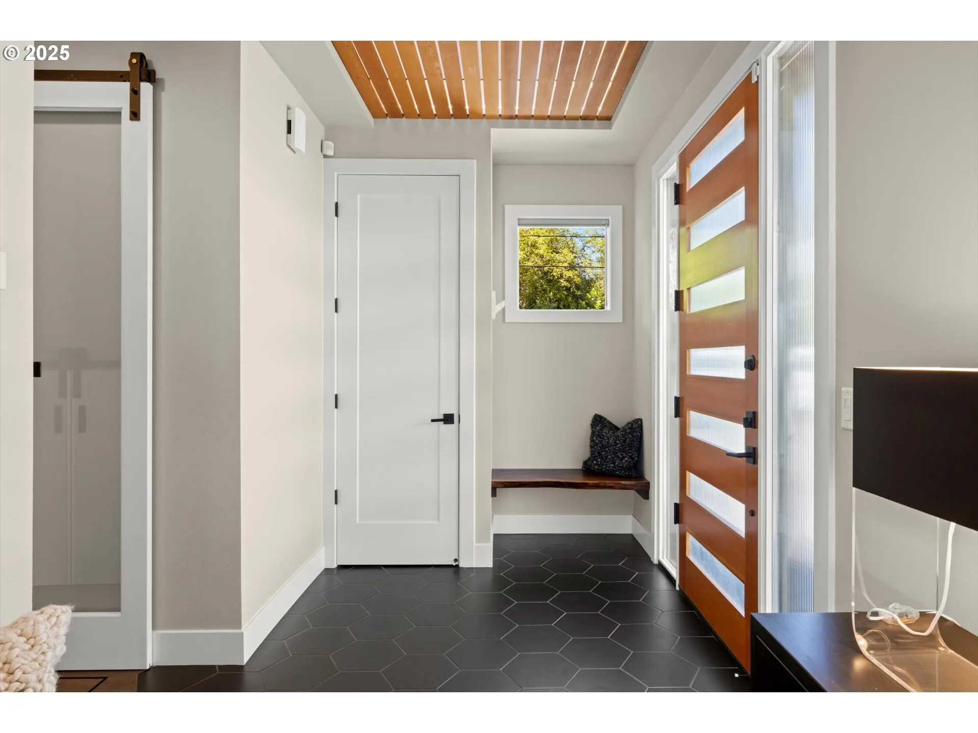 Entrance/Foyer