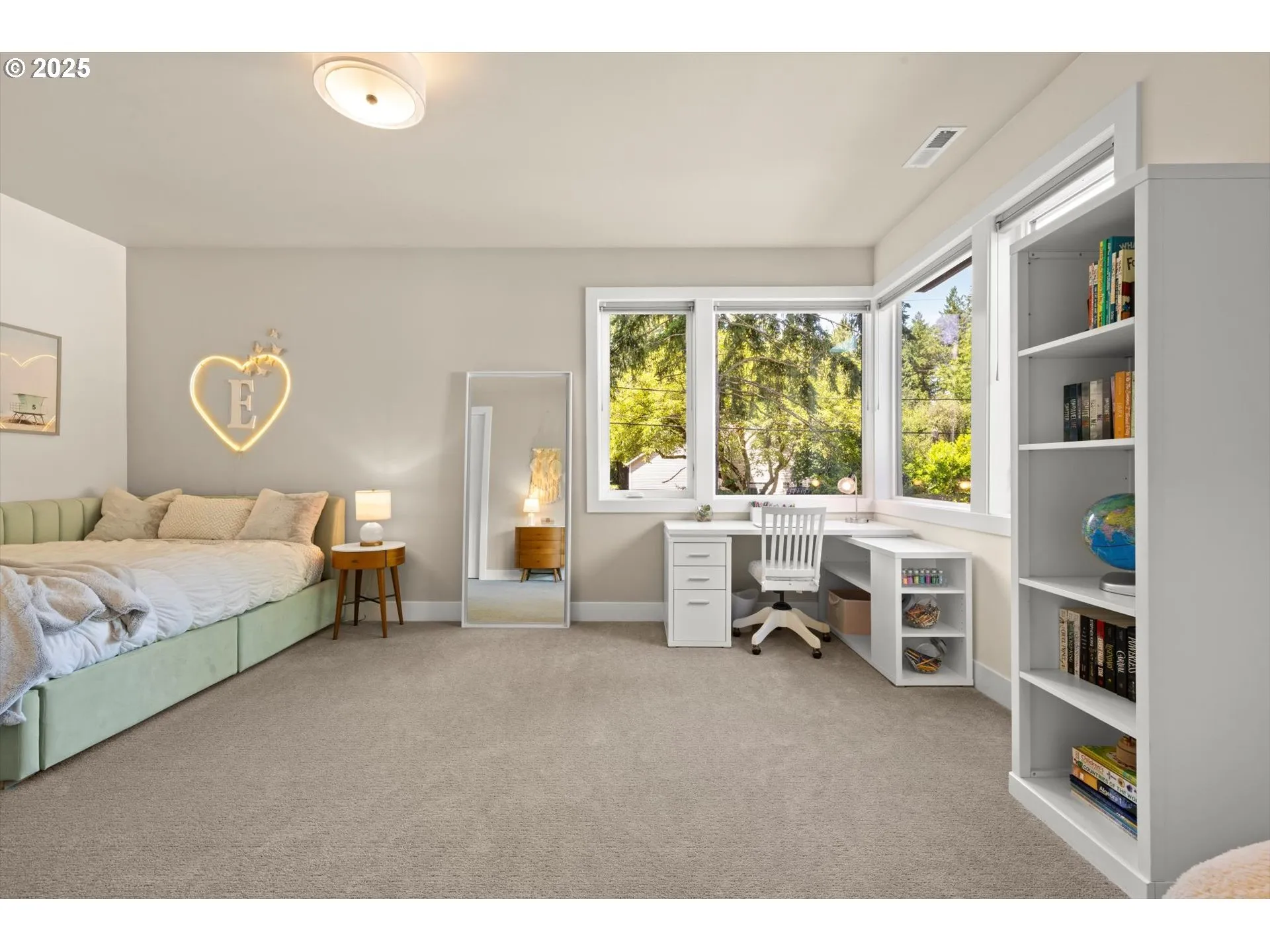 Bedroom-Upper