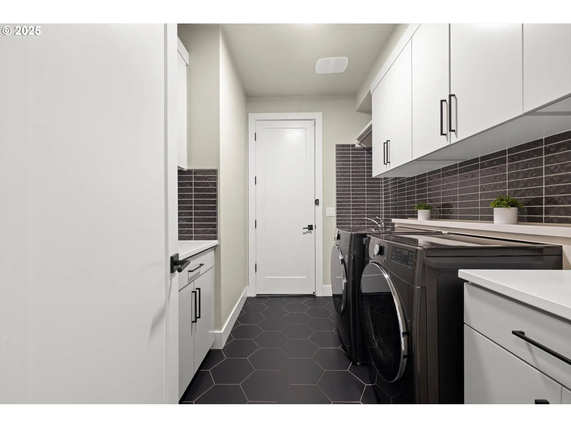 Laundry-Main