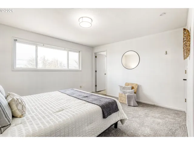 Bedroom, Primary