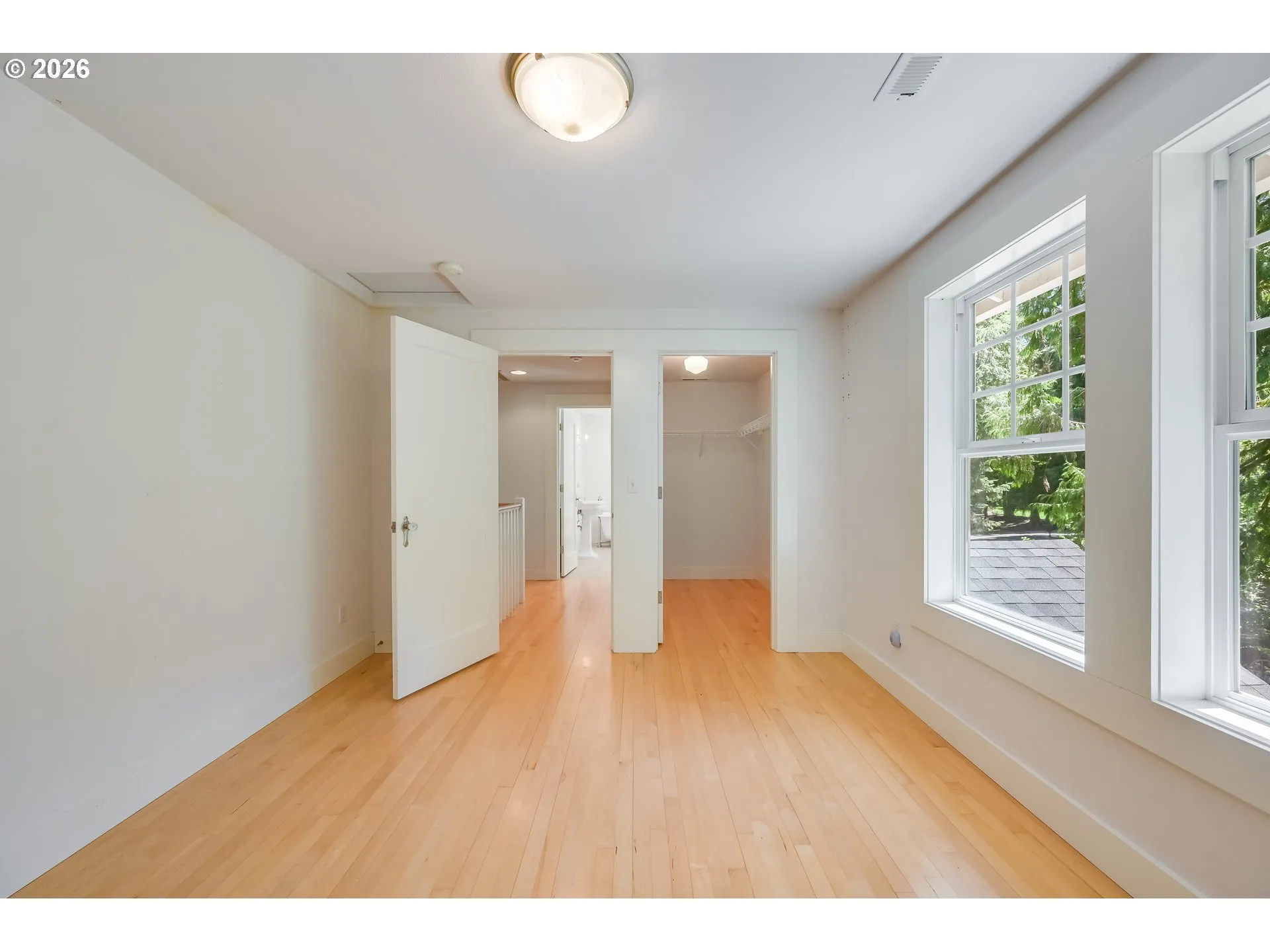 Bedroom-Walk-In Closet