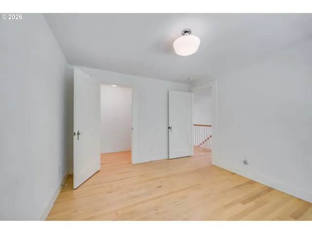 Bedroom-Walk-In Closet