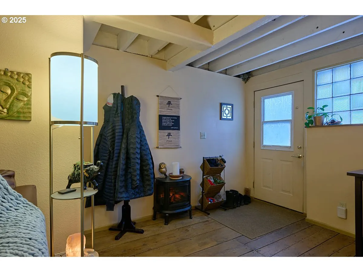 Entrance/Foyer