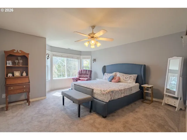 Primary Bedroom-Upper