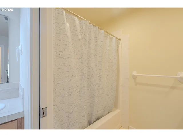 Bathroom-Upper