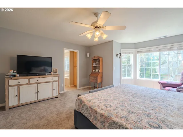 Primary Bedroom-Upper