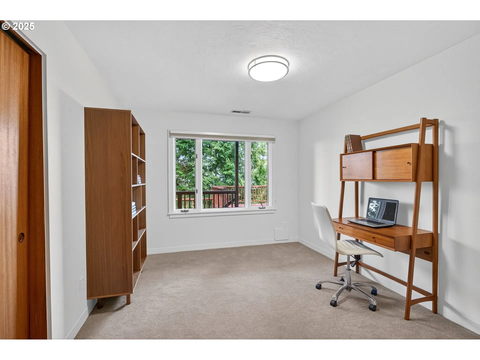 Bedroom-Lower
