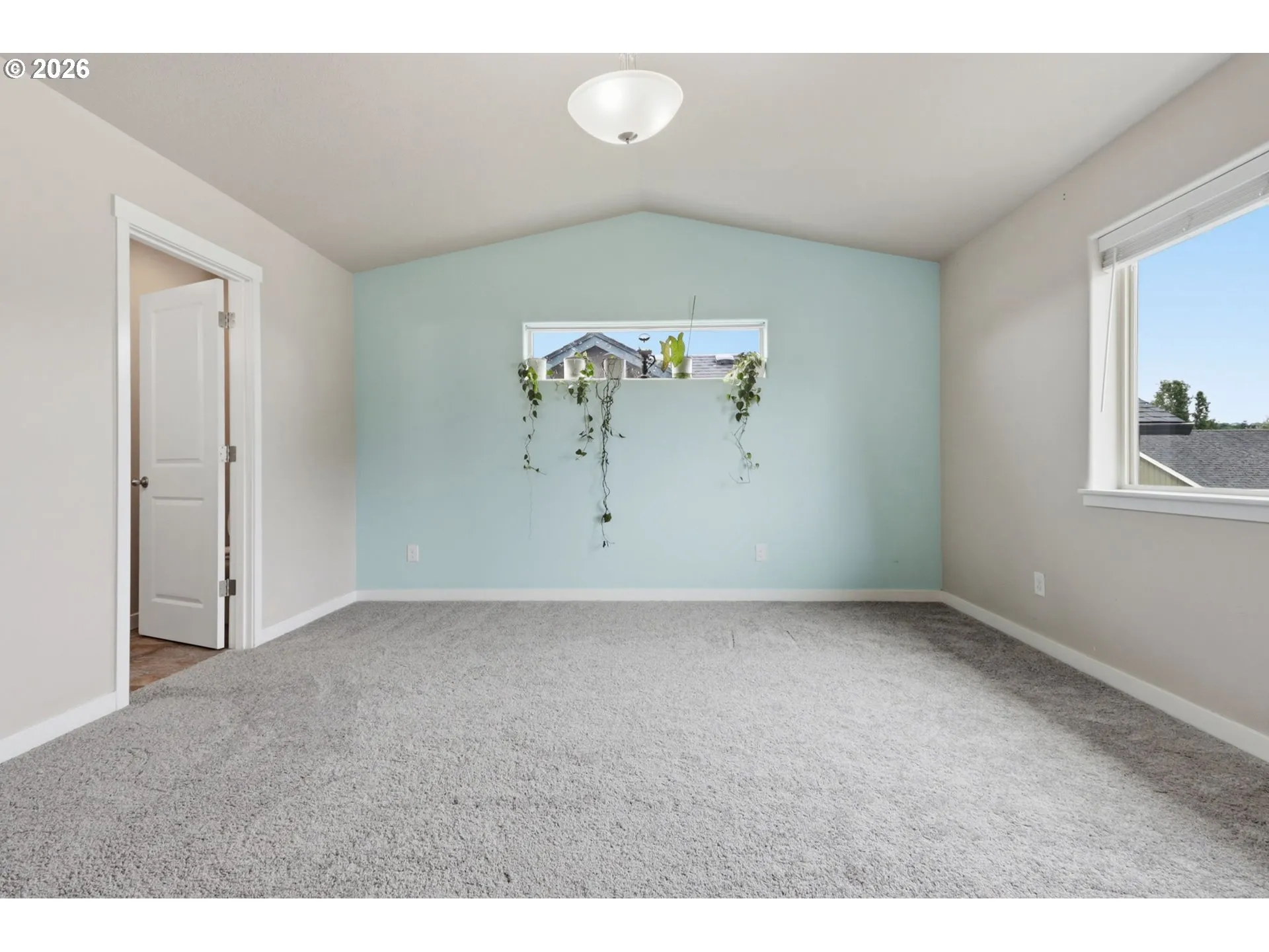Primary Bedroom-Upper