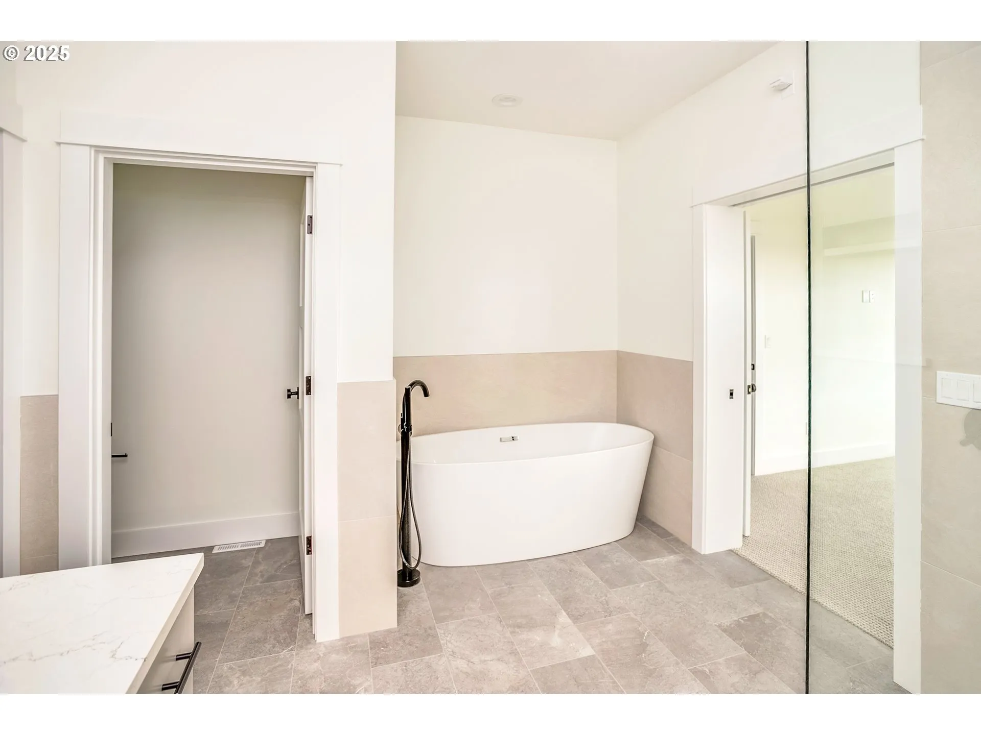 Bathroom, Attached-Main