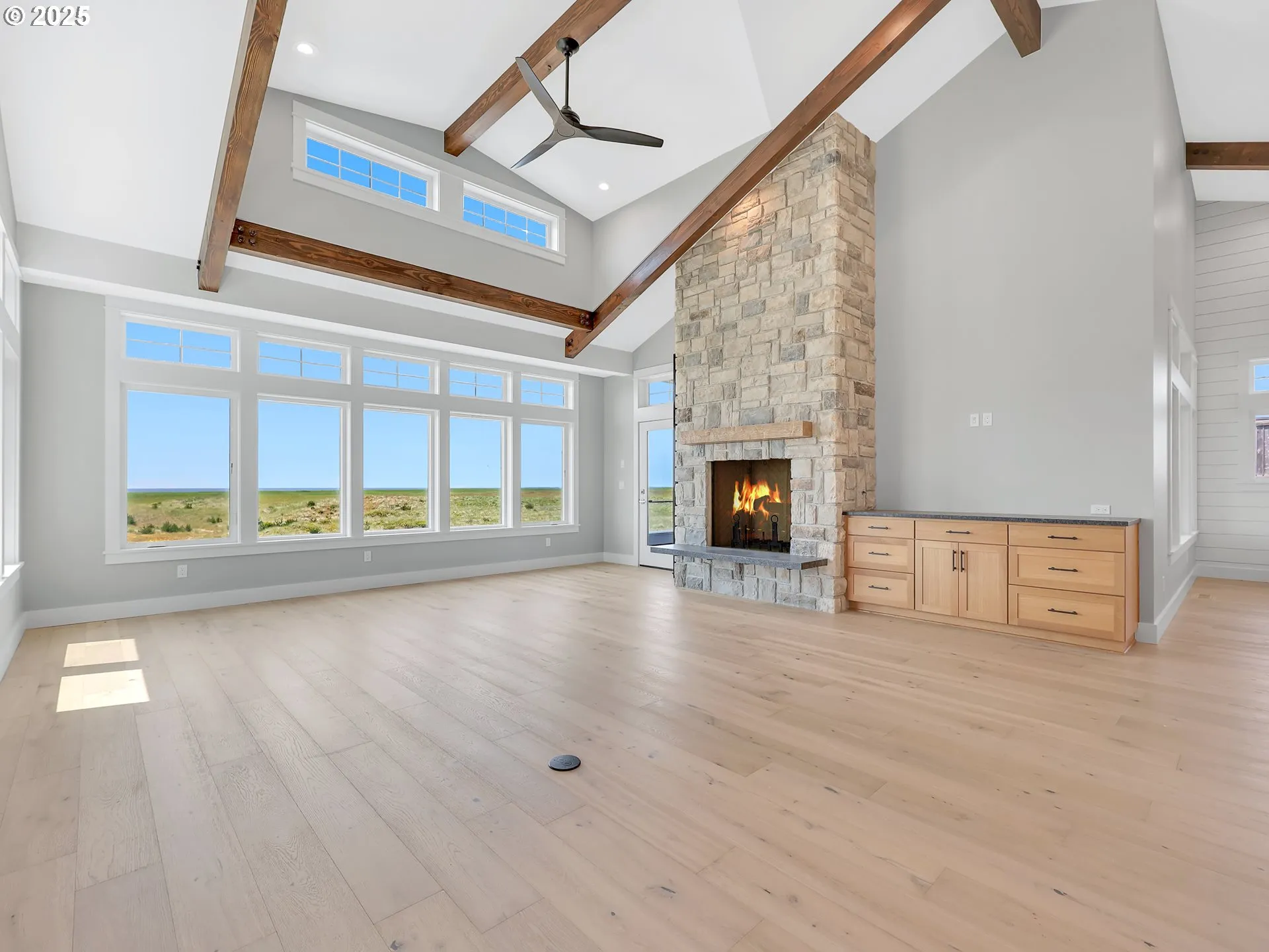 Living Room-Vaulted Ceilings