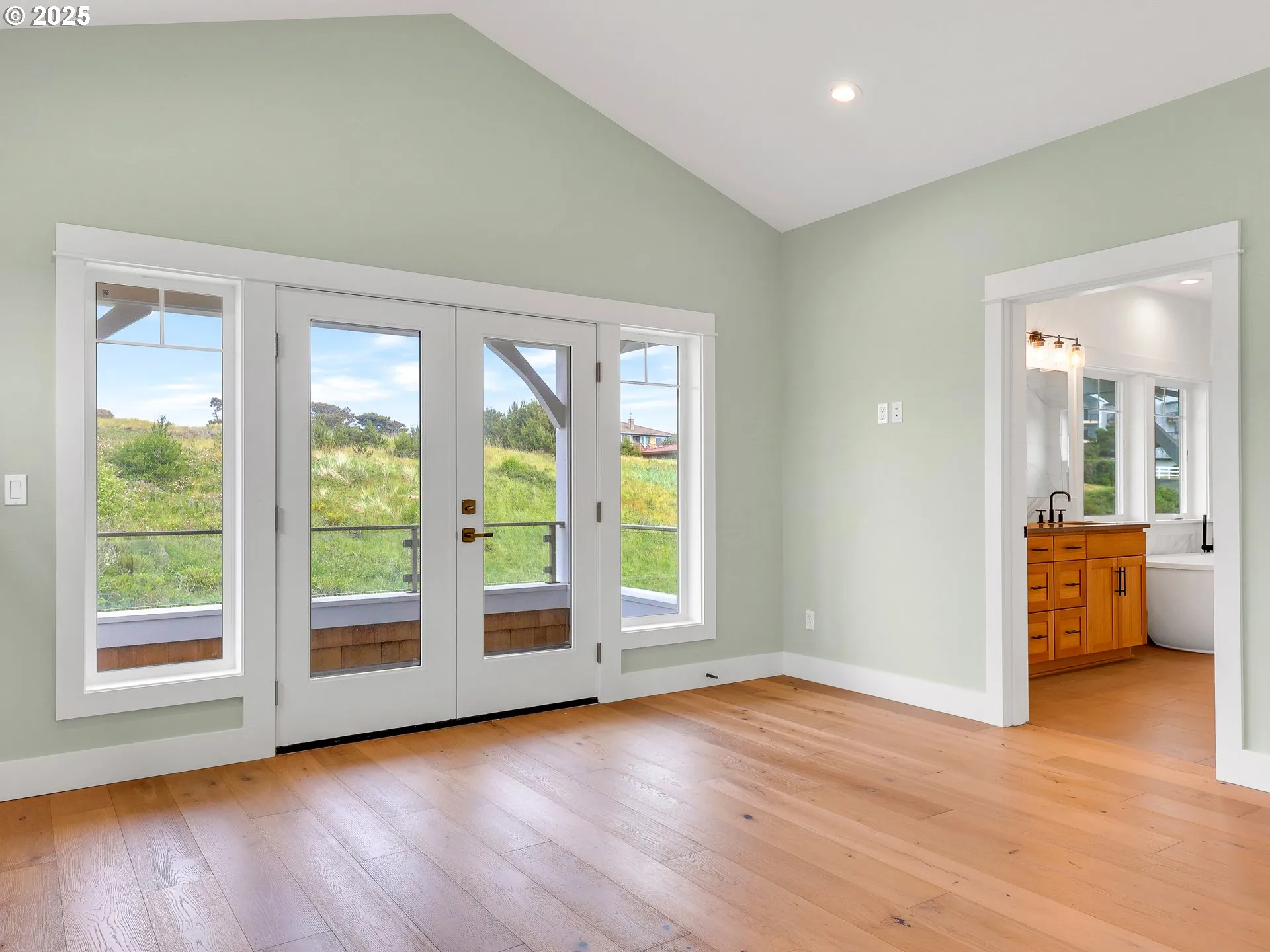 Owner's Suite Bedroom-Upper