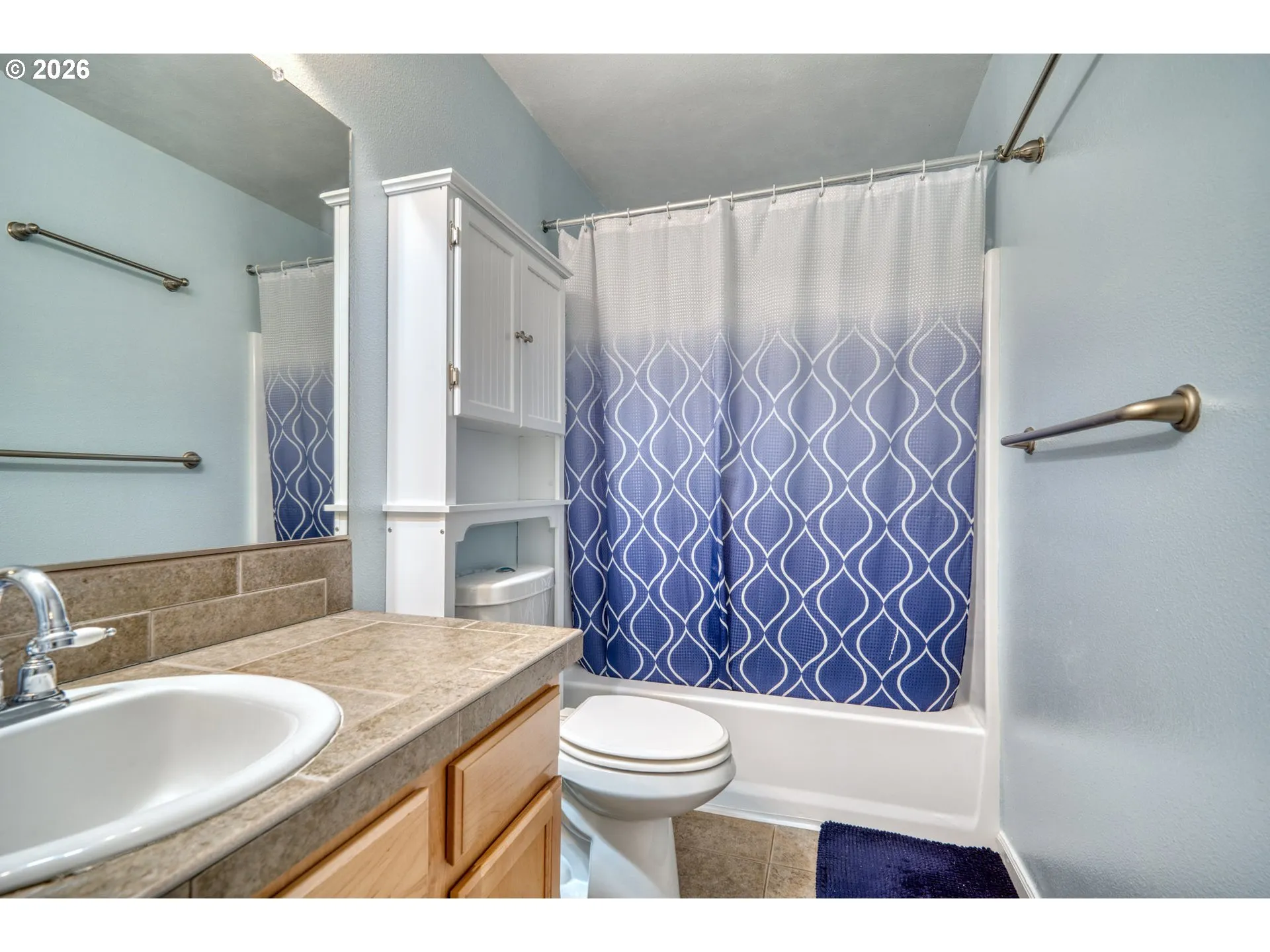 Bathroom-Upper