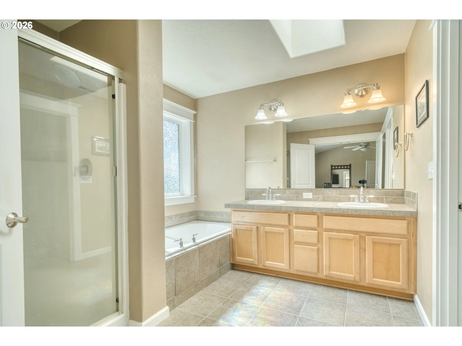 Bathroom, Attached-Double Sinks