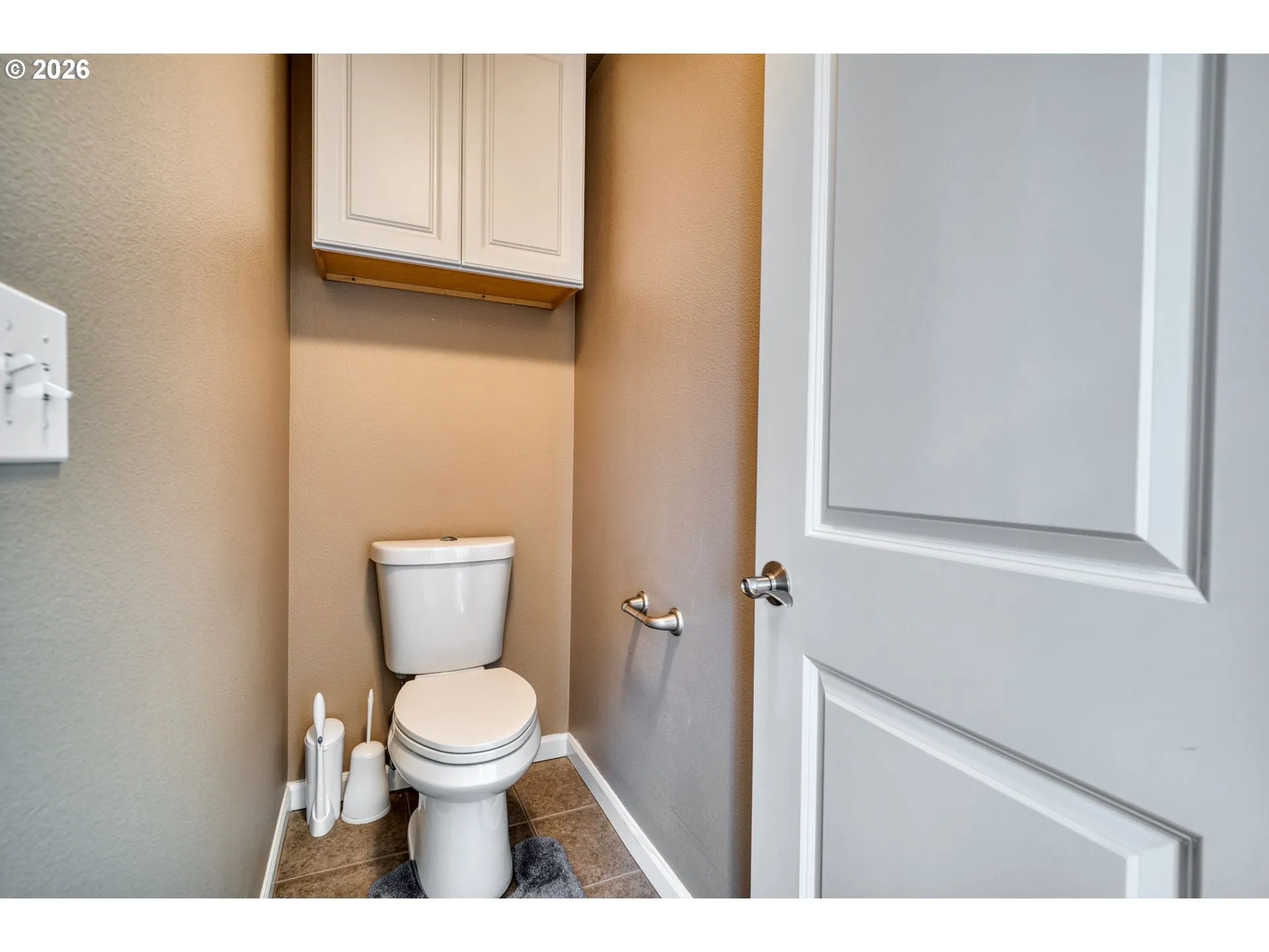 Bathroom, Attached-Upper