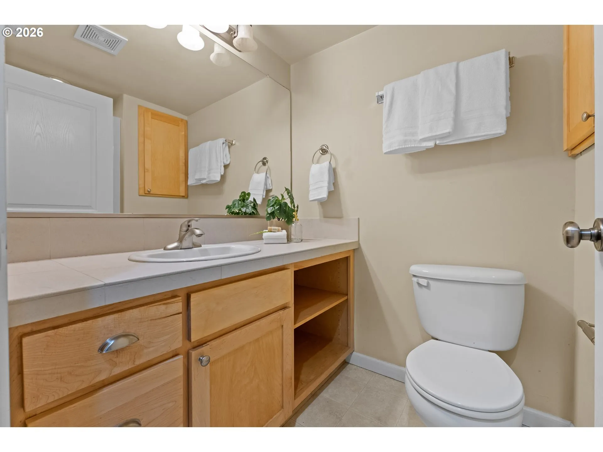 Bathroom-Lower