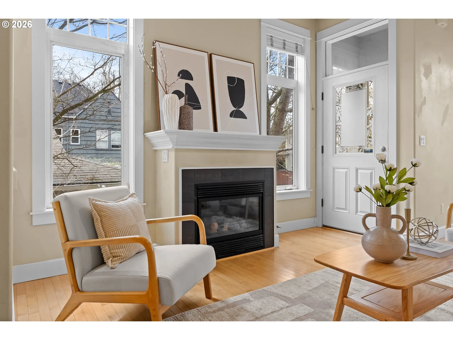 Living Room-Fireplace