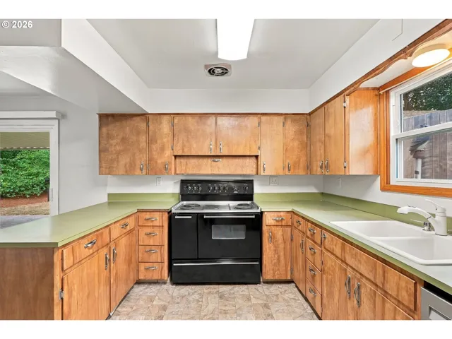 Kitchen-Oven