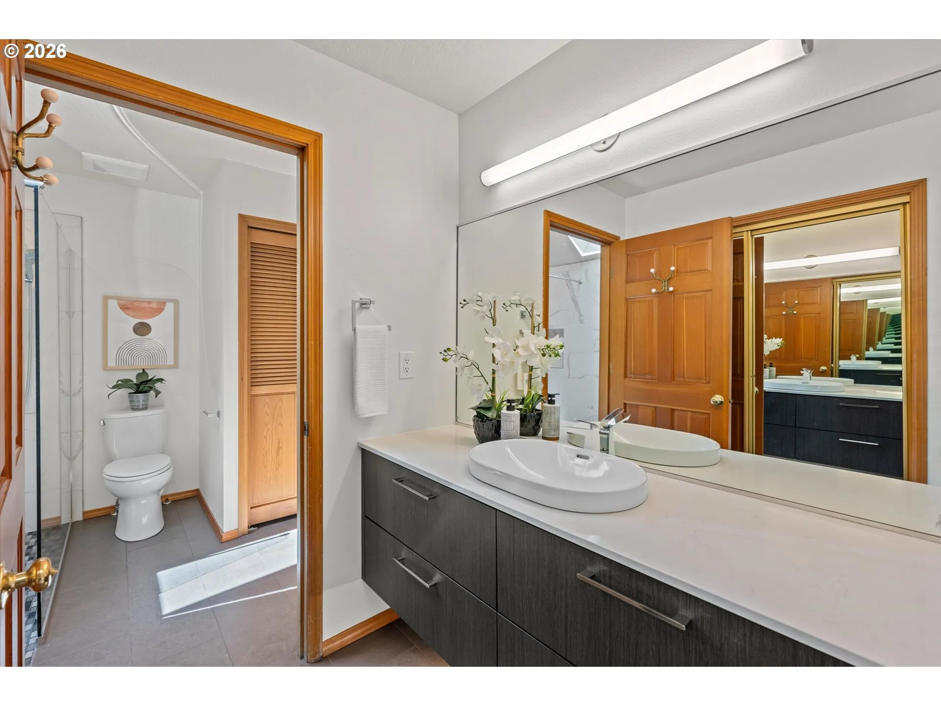 Bathroom, Attached