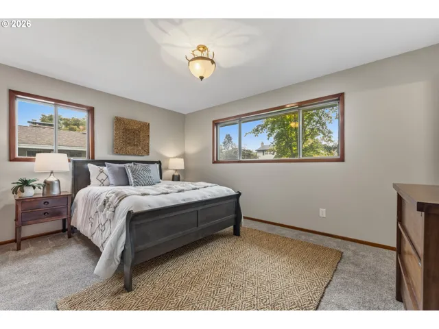 Bedroom, Primary