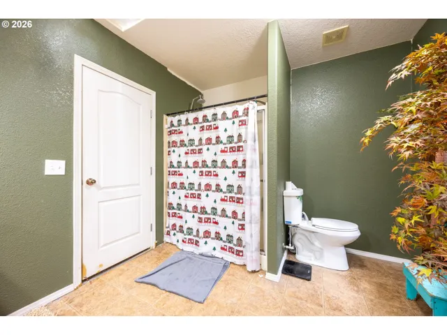 Bathroom, Attached-Walk in Shower