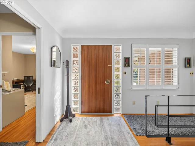 Entrance/Foyer
