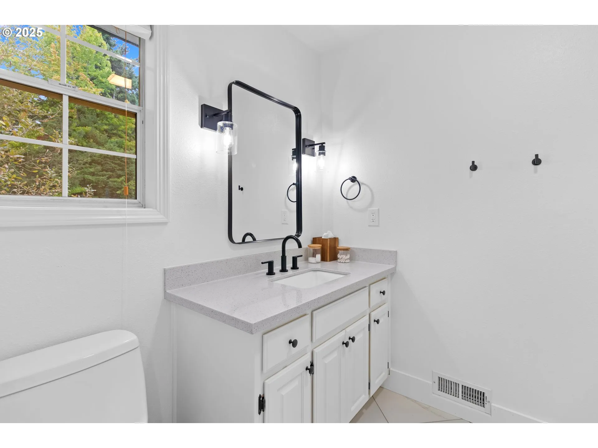 Bathroom, Attached