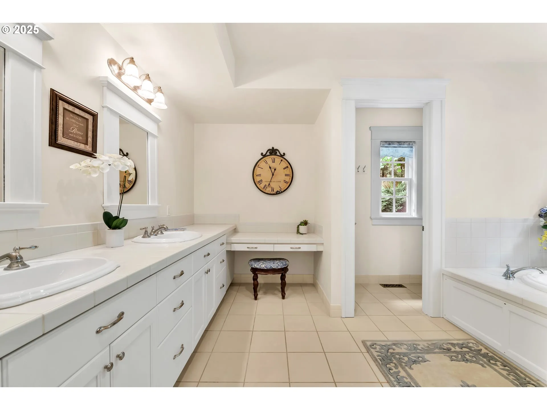 Owner's Suite Bathroom-Walk in Shower
