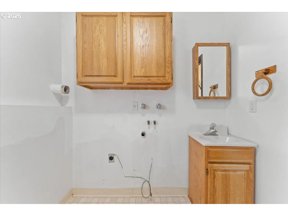 Laundry-Lower