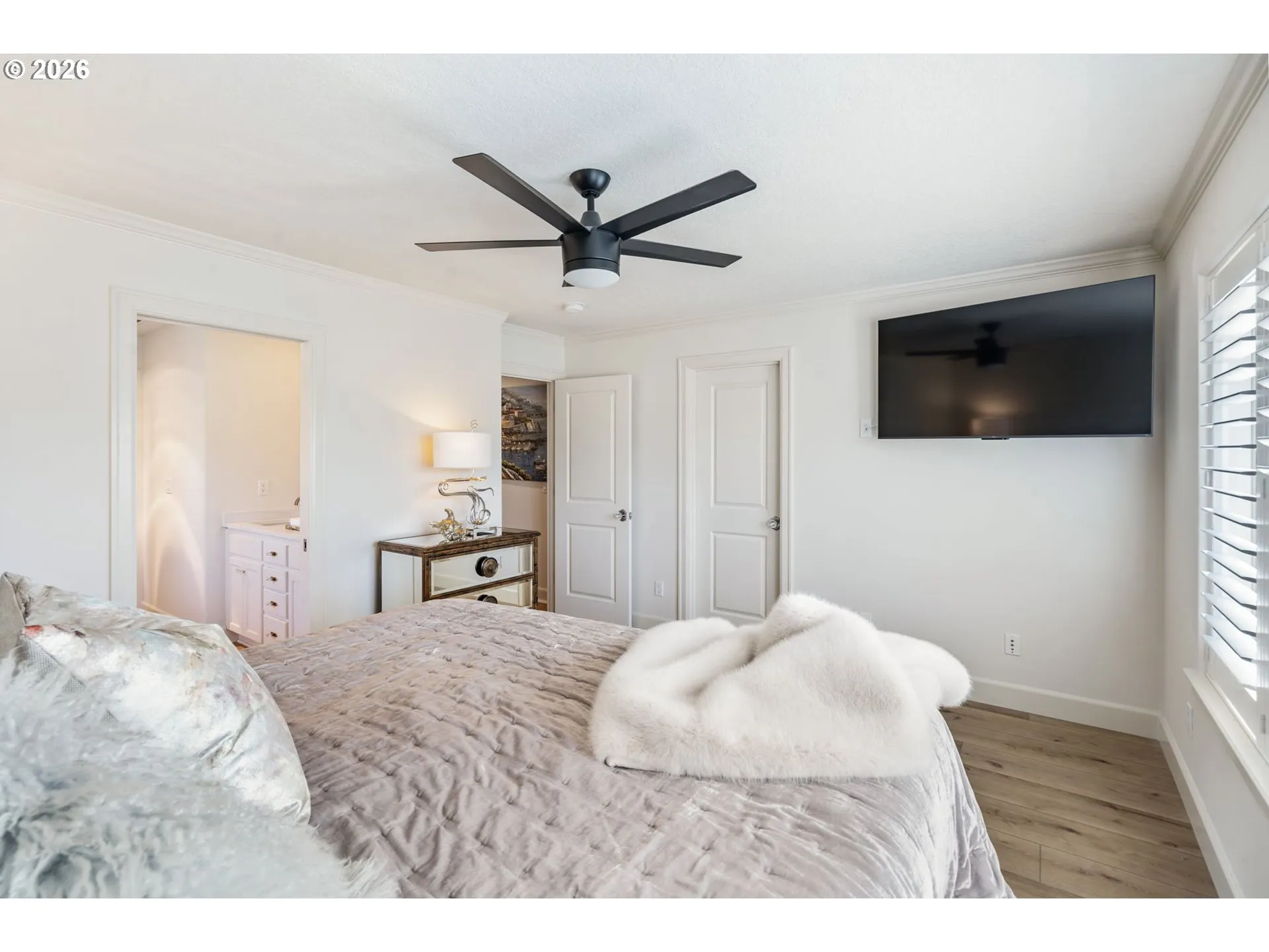 Bedroom, Primary-Upper