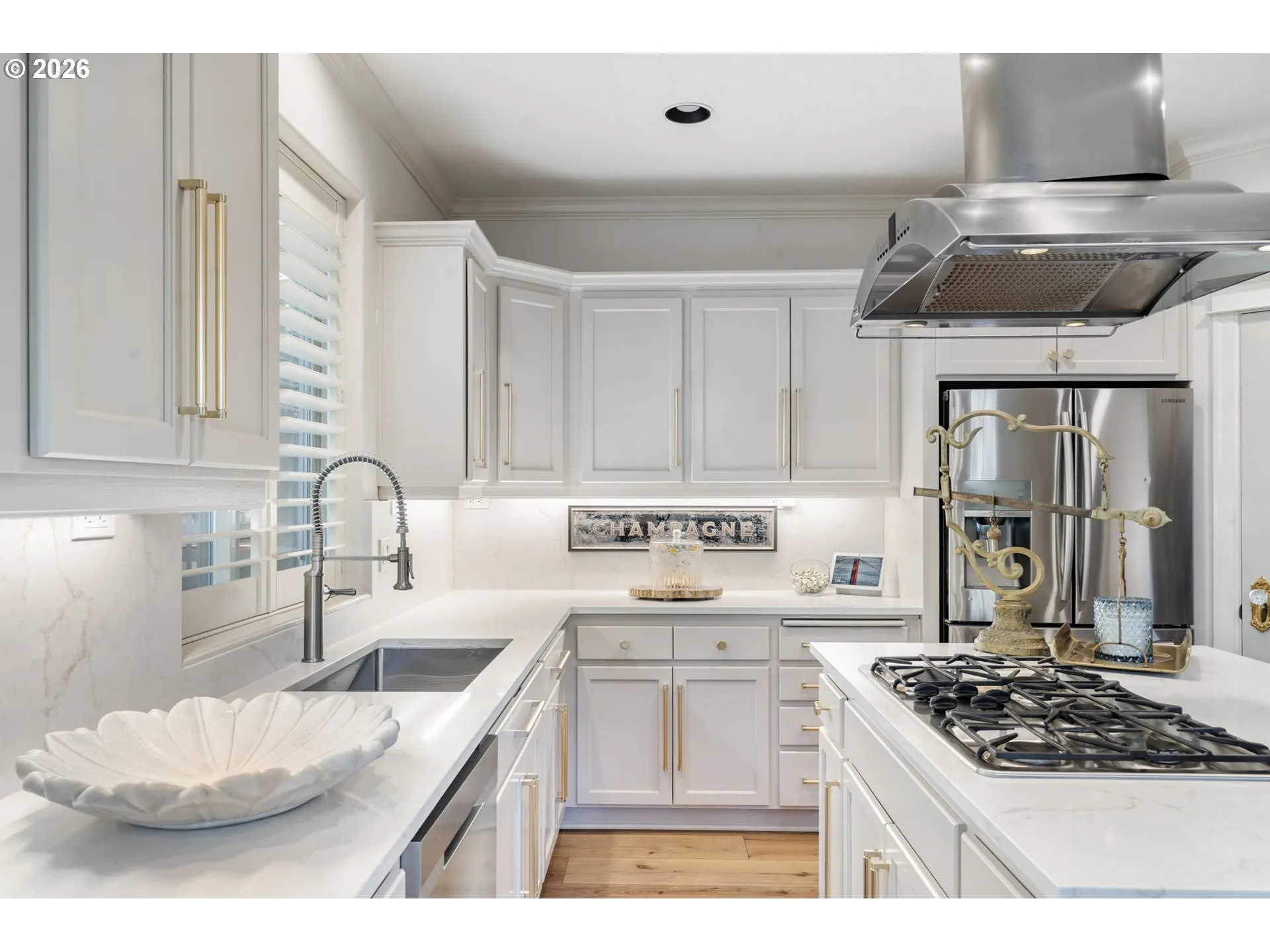 Kitchen-Cooking Island